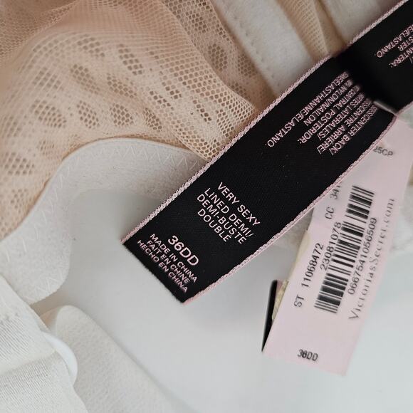 NEW Victoria's Secret Very Sexy Lined Demi Mesh Longline Bra 36DD White NWT Flaw - Picture 9 of 9